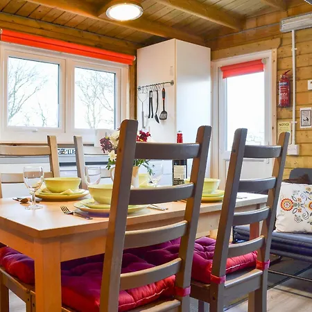 Holiday home Robin's